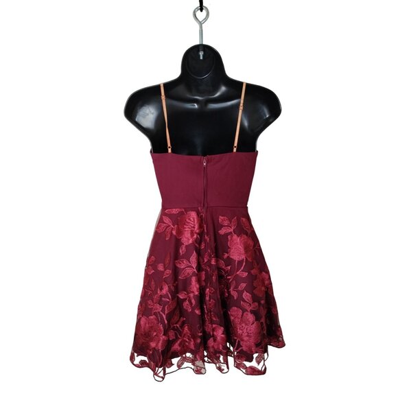 Trixxi Misses 0 Embroidered Burgundy Floral A-Line Dress - Picture 4 of 8